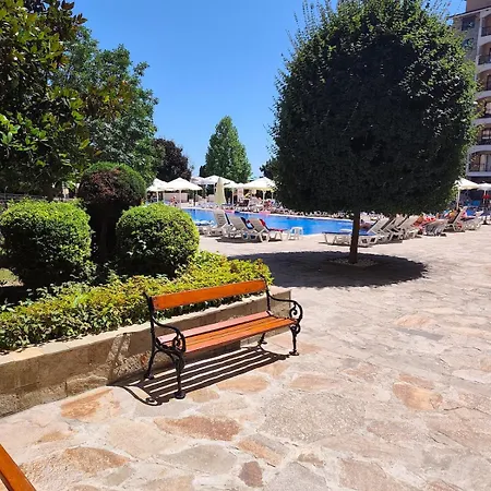 Bendita Mare Golden Sands Апартамент *